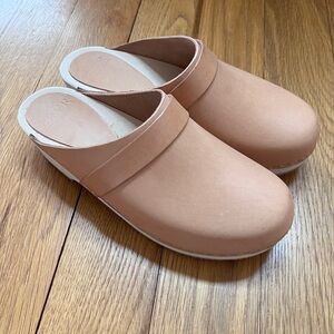Bryr Clogs size 39 Natural leather